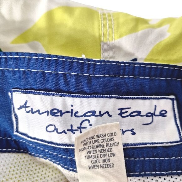 American Eagle Outfitters Men's Swim Trunks 30 Blue Floral - Picture 6 of 6